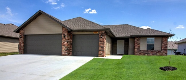 Building Photo - 3 Bedroom Rental Home in Republic - fully ...