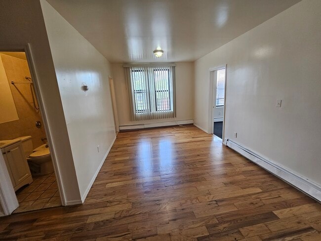 Photo - 1167 Willmohr St Unidad 2F