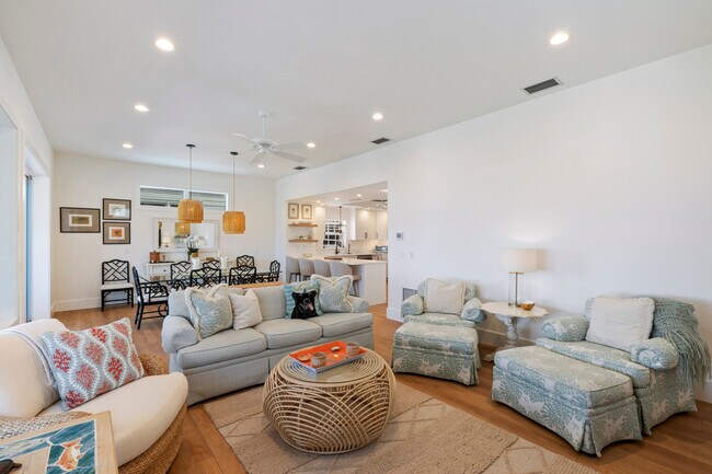 Photo - 570 Gulf Blvd