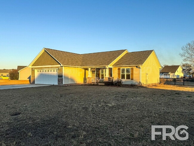 Photo - 200 Willow Pond Dr