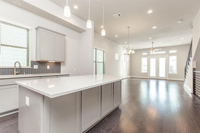Photo - 5836 E Post Oak Ln