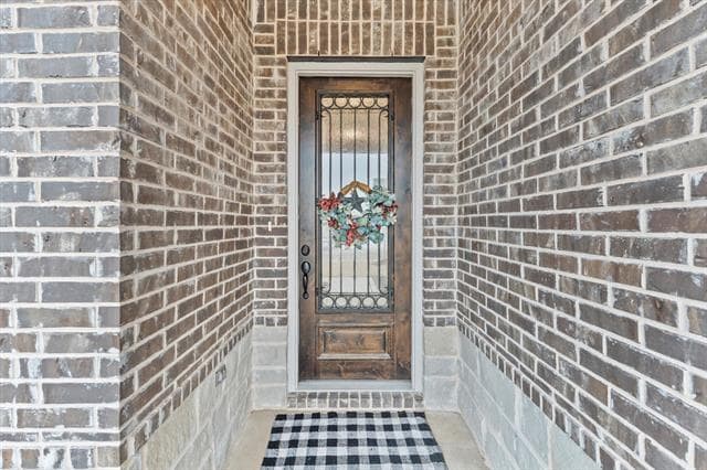 Photo - 204 Aero Vis Dr