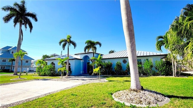 Building Photo - 201 Randy Ln