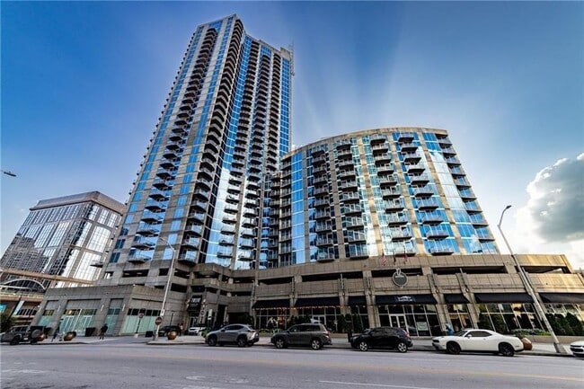 Photo - 400 W Peachtree St NW Condo