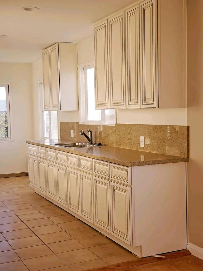 Photo - 822 10th St Unit 822 10th St. Hermosa Beach