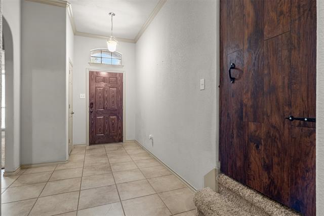 3200 Stonecrop Trail