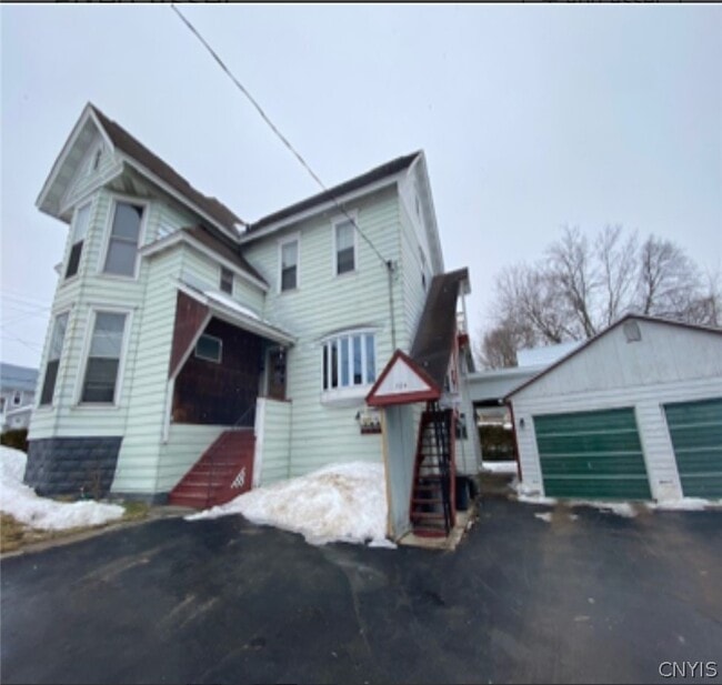 Building Photo - 141 Church St