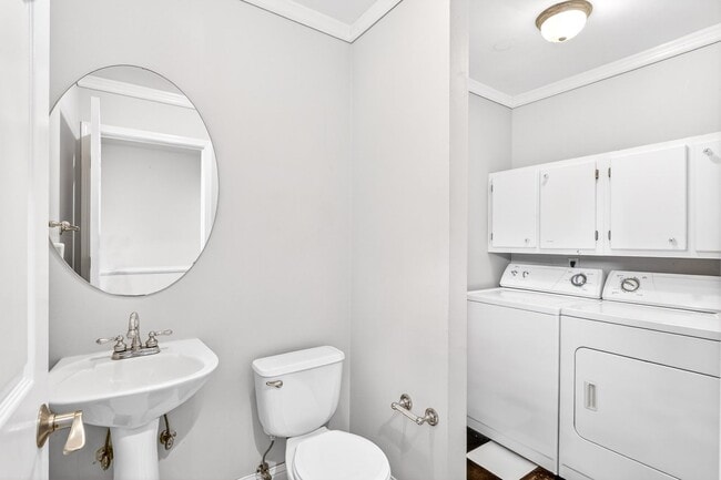 Photo - Great Location! 2 bedroom, 2.5 Bathroom Townhouse in Orchard Hills!!