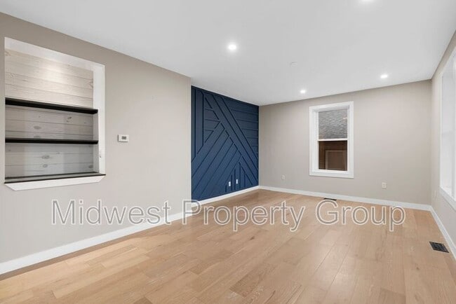 Photo - 2410 North and South Rd