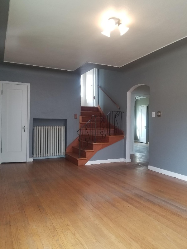 Photo - 715 Alderson Ave