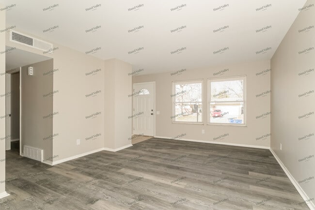 Photo - 2404 Burchard Dr