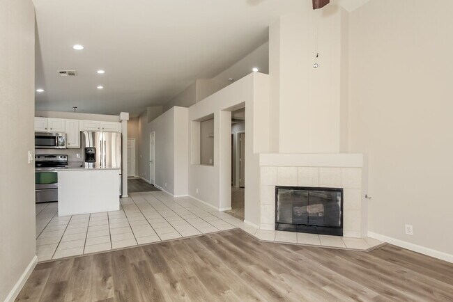 Photo - 4102 W Cactus Rd