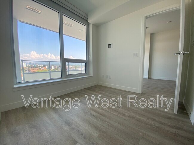 Photo - 1626-1626 Water St