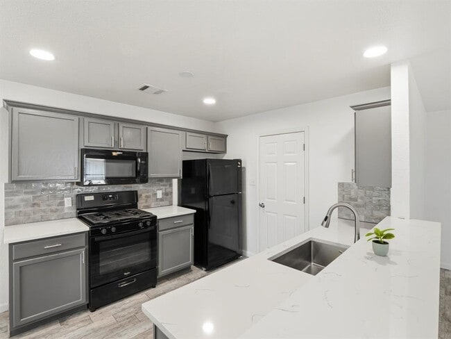 Photo - 1144 Miss Kimberly's Ln
