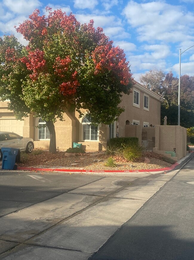 Building Photo - 9607 Blue Calico Dr Rental