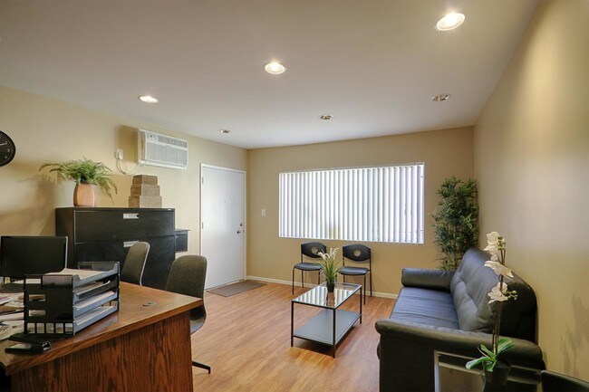 Jordan Tropicana Apartments