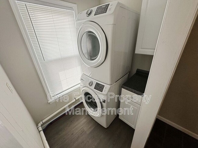 Photo - 25 Crane Alley Unidad Rear 2