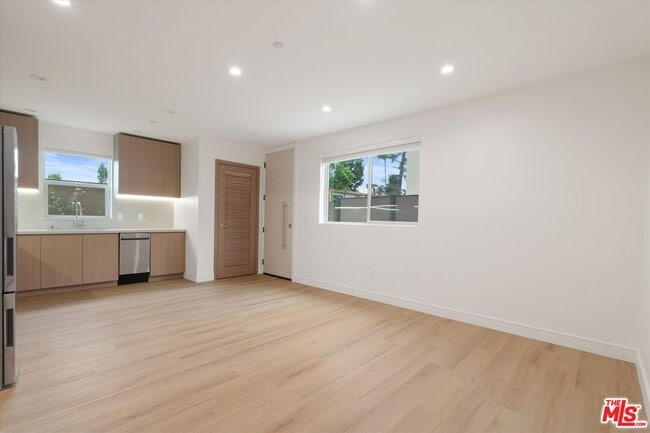 Photo - 5528 Sunnyslope Ave Casa