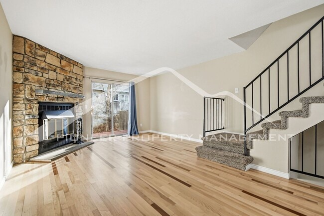 Photo - Spacious Townhouse with Central AC and Washer/Dryer