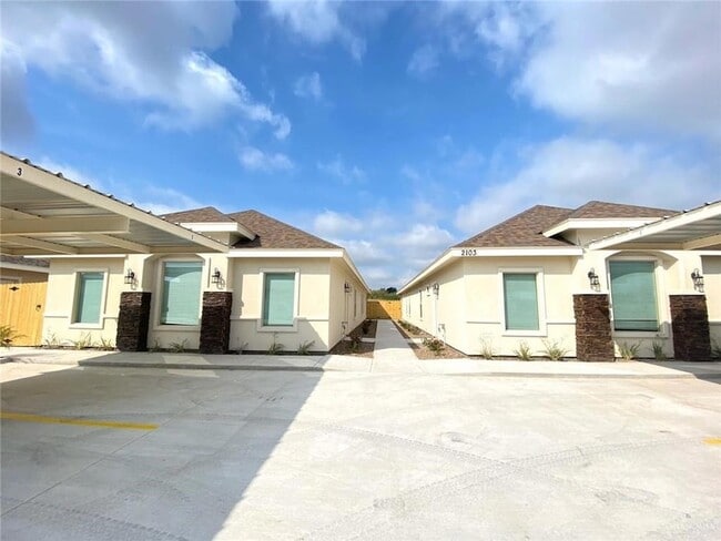 Photo - 2109 Canyon Dr Unidad 4 Rental