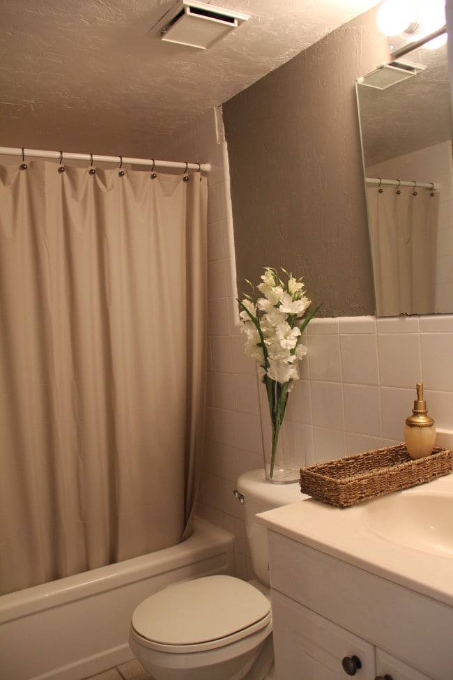 Bathroom - Jake's Place