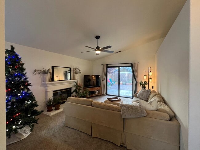 Photo - 1130 N Miami Ave