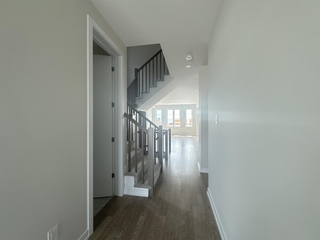 Photo - 515 Oldenburg Ave