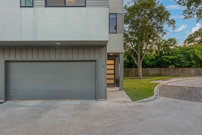 Photo - Spacious 3-Bedroom Townhouse Retreat! Unidad #3