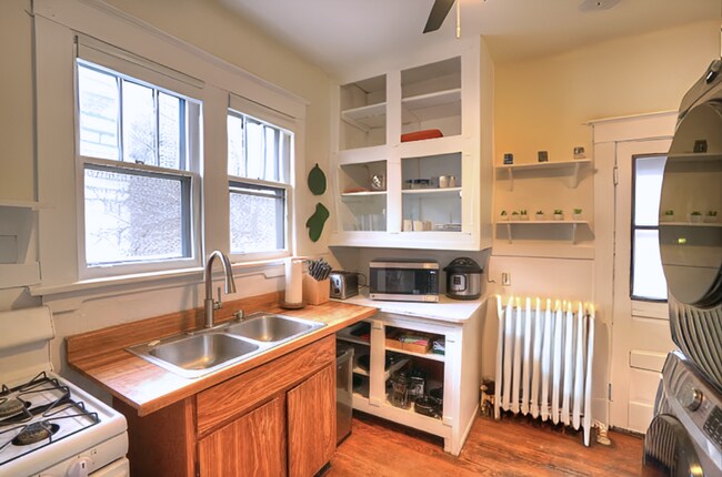 Photo - 21 Garden St