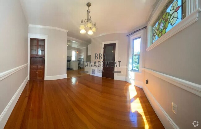 Building Photo - 773 Columbia Rd Rental