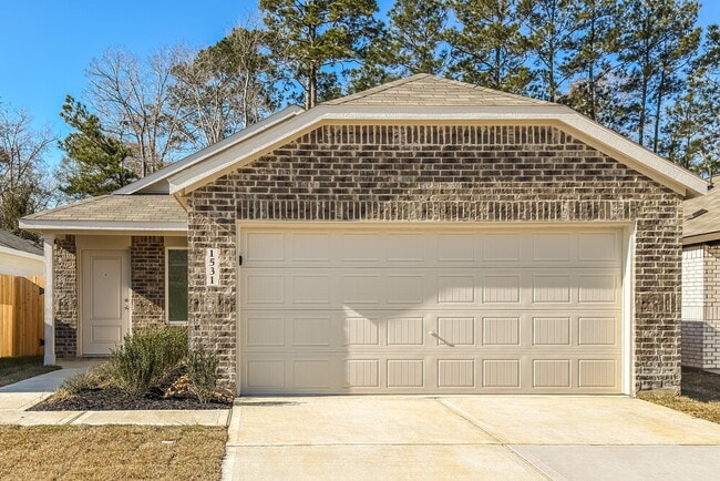 Building Photo - 325 Woodland Hills Dr