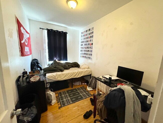 37 Hillside St Unit 1