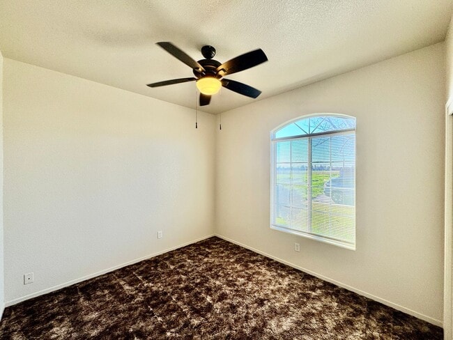 Photo - FOR RENT!  3 bedroom 2 bath in Dos Palos