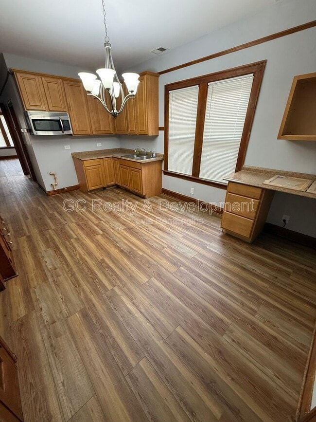 Photo - 4342 S Whipple St Unit 2