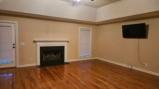 Photo - 4850 Birdwood Ct