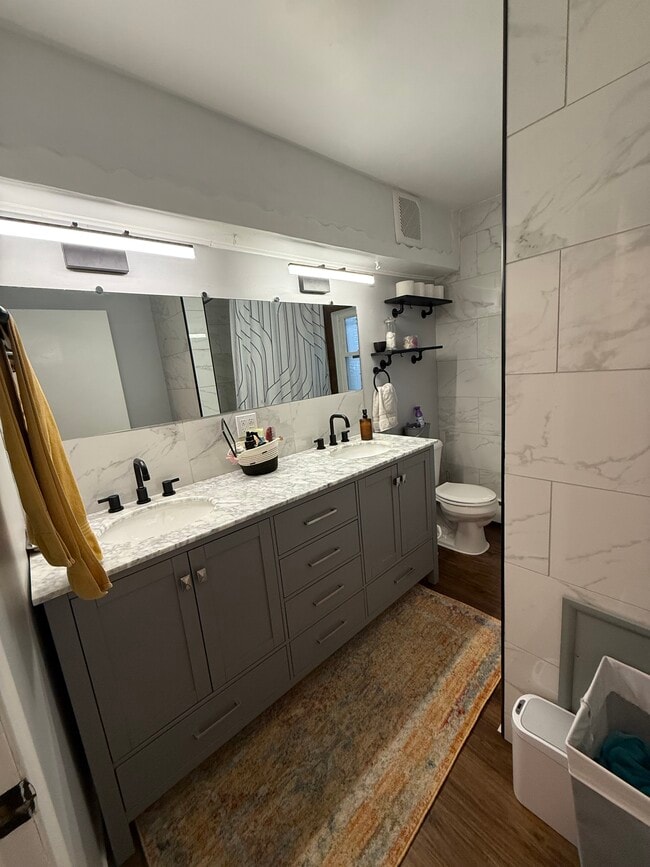 Photo - 3616 Lyndale Ave S Unit #1