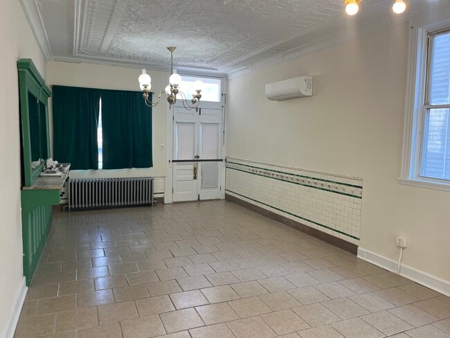 Photo - 1721 Bank St Unit 1st Floor  A