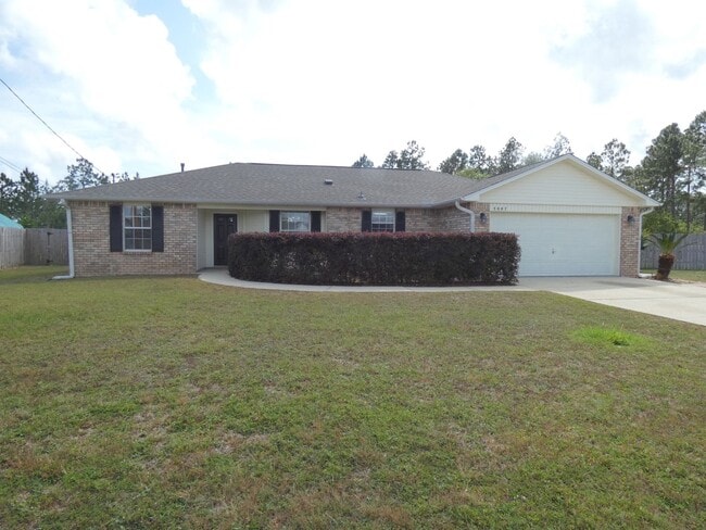 Building Photo - Spacious 3-Bedroom Home - Half Acre Lot