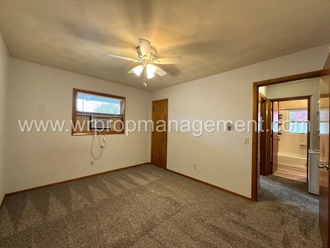 Photo - 400 Stamm St Unit 2