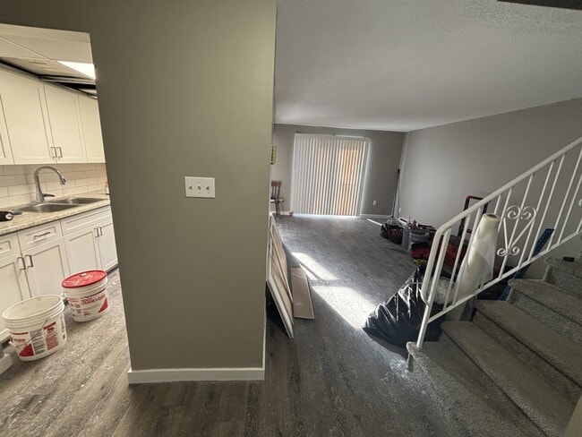 Photo - 499 Albert St Unité 8