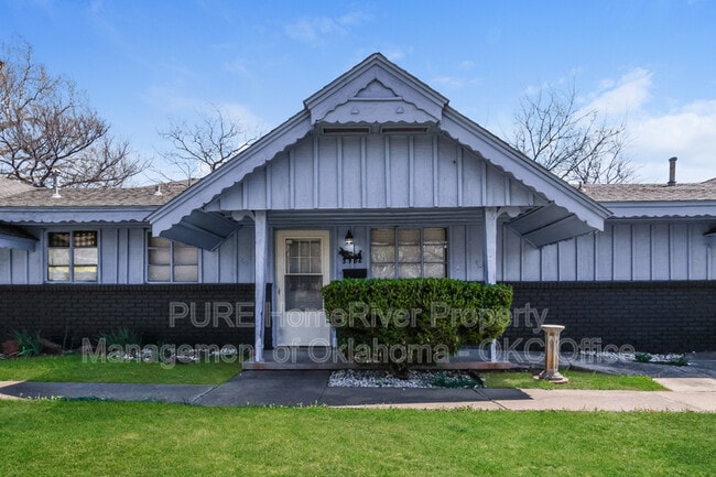 Building Photo - 3906 S Hudson Ave