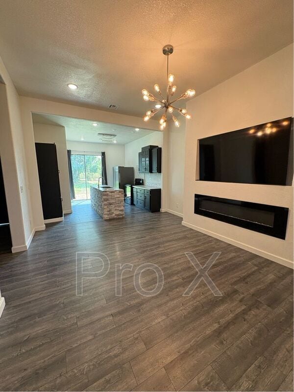 Photo - 2409 S Willard Ave