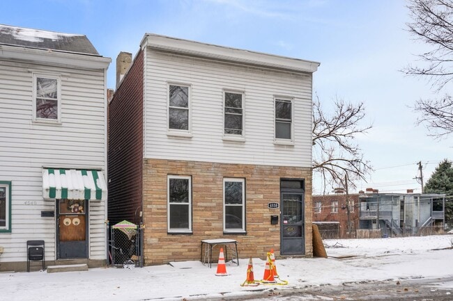 Photo - 3 bedroom 2 bath - newly updated, central air, GREAT LOCATION