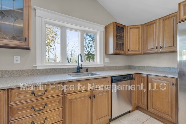 Photo - 2 Bellevue Ave