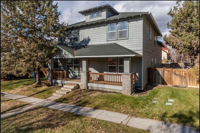 Photo - 21328 Oakview Dr