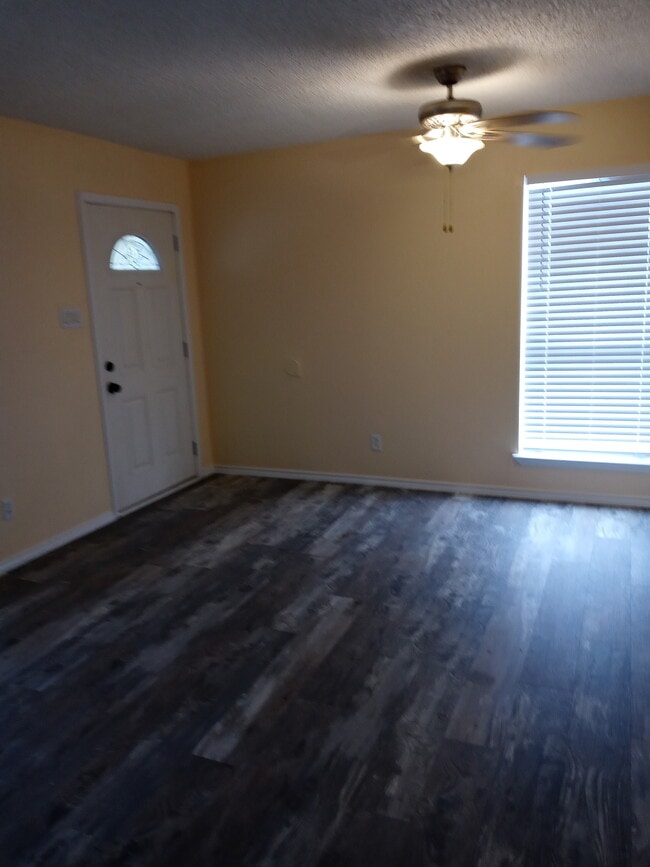 Photo - 6702 Everhart Rd Unit A 107