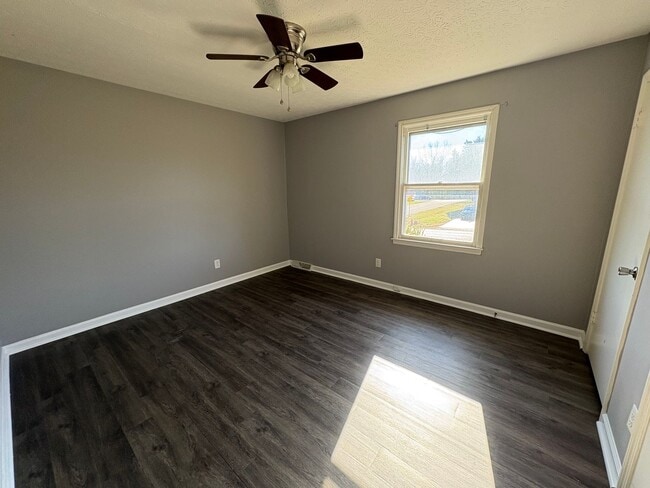 Photo - 840 Lynnwood Way Unidad B