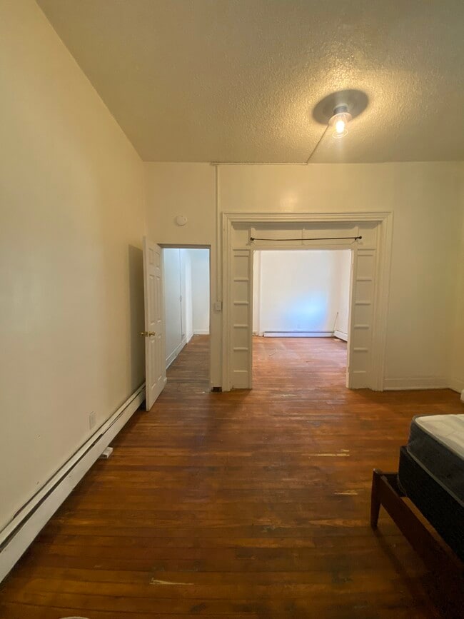 Building Photo - 217 Hamilton Ave Unit 1 Rental