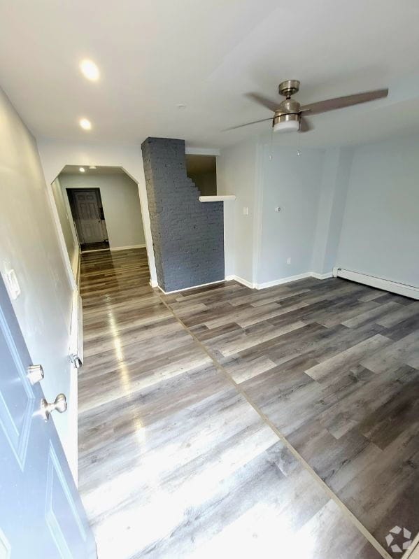 Building Photo - 24 N 10th St Rental