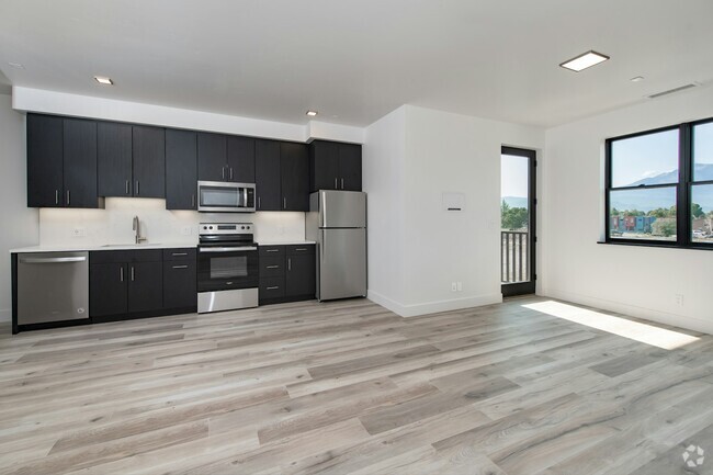 Building Photo - 2111 Cross St Unit 201 Rental